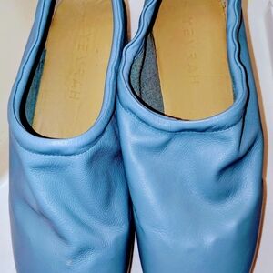 Women's Light Blue Yevrah Slip On Shoes Size 38.5 Equivalent To Size 8 USA.